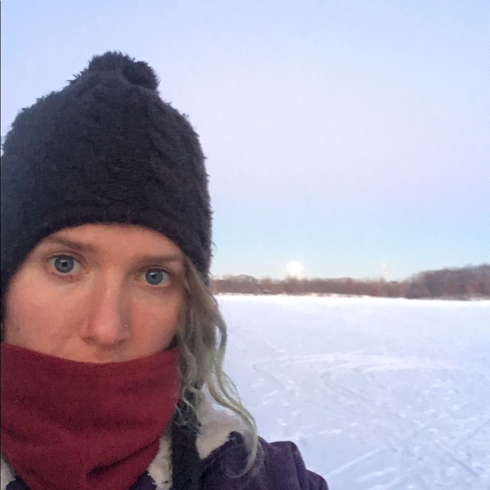 Meet your Posher, Leslie